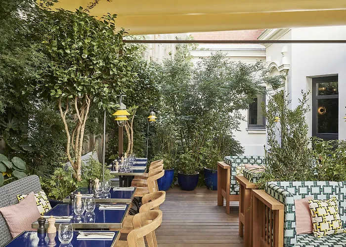 Le BalluHotel Parijs